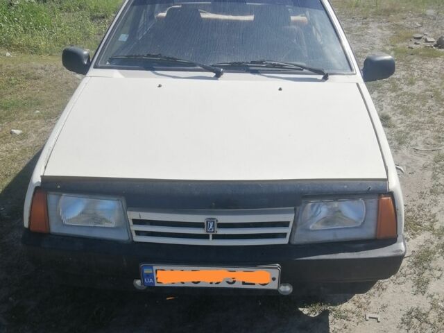 Белый ВАЗ 2109, объемом двигателя 1.5 л и пробегом 20 тыс. км за 450 $, фото 1 на Automoto.ua