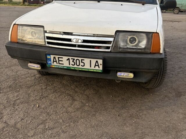 Белый ВАЗ 2109, объемом двигателя 1.5 л и пробегом 157 тыс. км за 895 $, фото 1 на Automoto.ua
