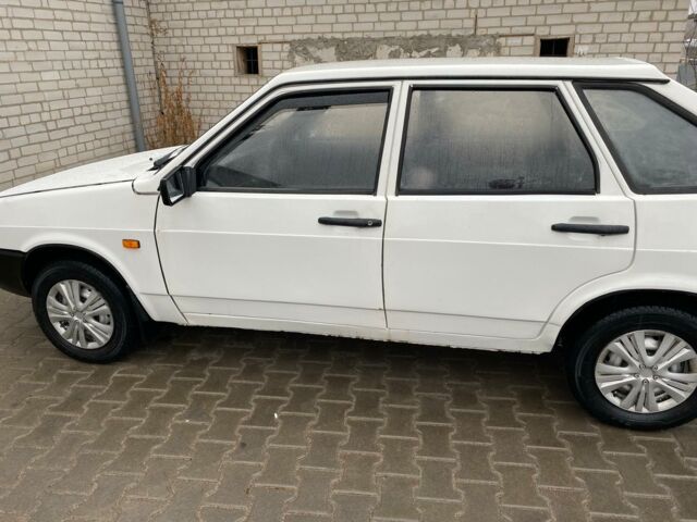Білий ВАЗ 2109, об'ємом двигуна 1.3 л та пробігом 200 тис. км за 1100 $, фото 1 на Automoto.ua