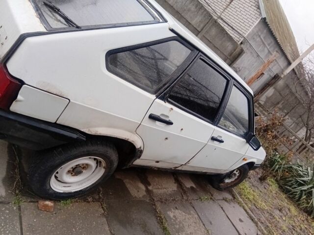 Белый ВАЗ 2109, объемом двигателя 1 л и пробегом 2 тыс. км за 454 $, фото 1 на Automoto.ua