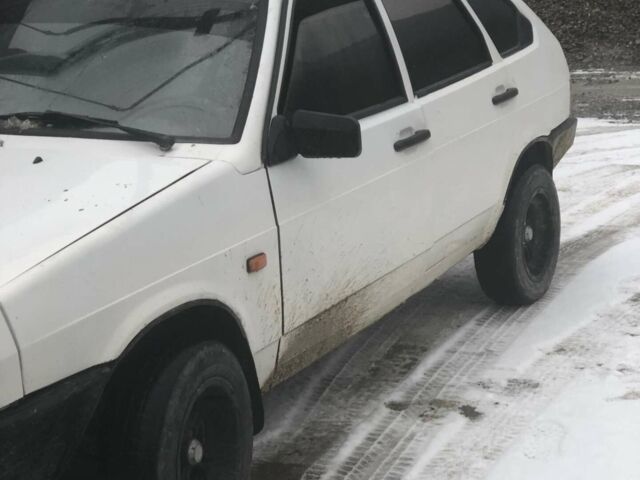 Білий ВАЗ 2109, об'ємом двигуна 0 л та пробігом 200 тис. км за 1000 $, фото 1 на Automoto.ua