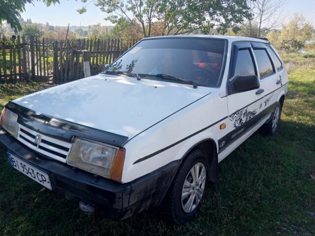 Белый ВАЗ 2109, объемом двигателя 1.5 л и пробегом 197 тыс. км за 752 $, фото 1 на Automoto.ua