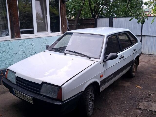 Білий ВАЗ 2109, об'ємом двигуна 1.5 л та пробігом 100 тис. км за 600 $, фото 1 на Automoto.ua