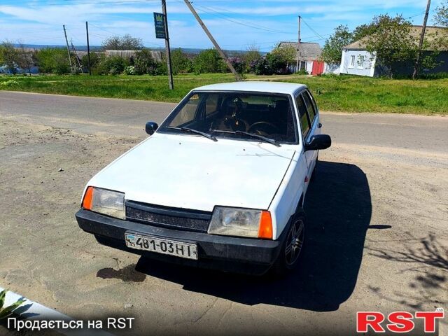 Белый ВАЗ 2109, объемом двигателя 1.6 л и пробегом 0 тыс. км за 1120 $, фото 1 на Automoto.ua