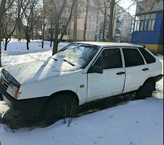 Белый ВАЗ 2109, объемом двигателя 1.5 л и пробегом 329 тыс. км за 464 $, фото 1 на Automoto.ua