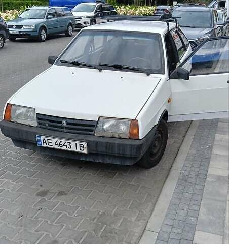 Білий ВАЗ 2109, об'ємом двигуна 1.5 л та пробігом 350 тис. км за 900 $, фото 1 на Automoto.ua