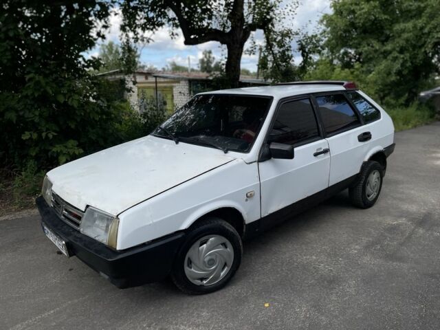 Белый ВАЗ 2109, объемом двигателя 1.5 л и пробегом 111 тыс. км за 597 $, фото 1 на Automoto.ua