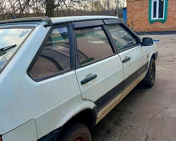 Білий ВАЗ 2109, об'ємом двигуна 1.5 л та пробігом 300 тис. км за 750 $, фото 1 на Automoto.ua