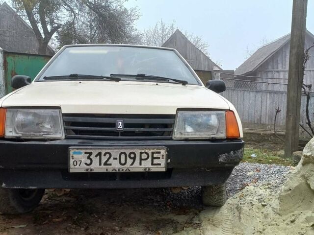 Білий ВАЗ 2109, об'ємом двигуна 1.5 л та пробігом 350 тис. км за 300 $, фото 1 на Automoto.ua