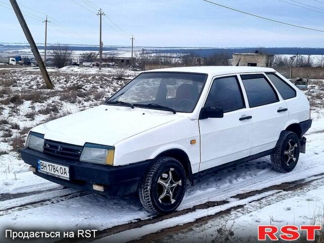 Белый ВАЗ 2109, объемом двигателя 1.5 л и пробегом 177 тыс. км за 950 $, фото 1 на Automoto.ua