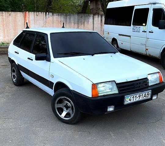 Белый ВАЗ 2109, объемом двигателя 1.5 л и пробегом 0 тыс. км за 1100 $, фото 1 на Automoto.ua