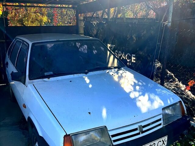 Білий ВАЗ 2109, об'ємом двигуна 1.5 л та пробігом 300 тис. км за 950 $, фото 1 на Automoto.ua