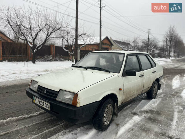 Белый ВАЗ 2109, объемом двигателя 1.5 л и пробегом 200 тыс. км за 850 $, фото 1 на Automoto.ua