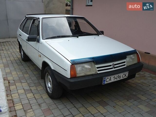 Белый ВАЗ 2109, объемом двигателя 1.5 л и пробегом 220 тыс. км за 800 $, фото 1 на Automoto.ua