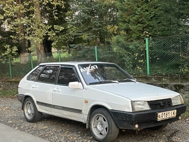 Белый ВАЗ 2109, объемом двигателя 0 л и пробегом 250 тыс. км за 800 $, фото 1 на Automoto.ua