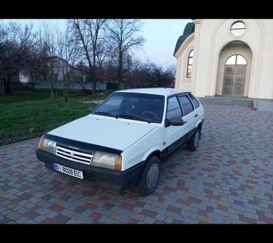 Белый ВАЗ 2109, объемом двигателя 1.5 л и пробегом 200 тыс. км за 790 $, фото 1 на Automoto.ua