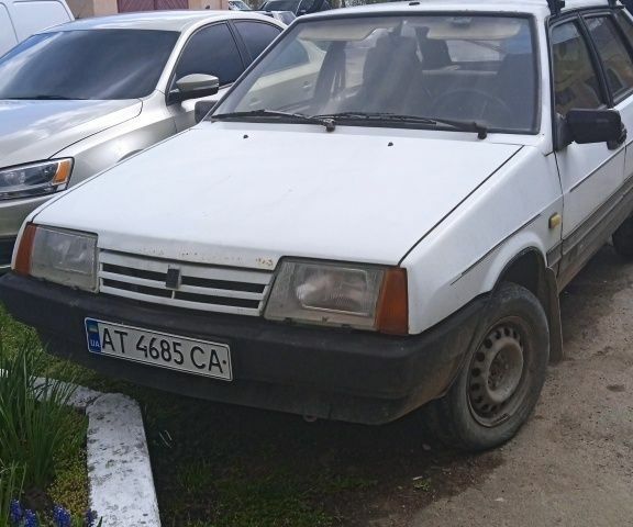 Белый ВАЗ 2109, объемом двигателя 1.5 л и пробегом 3 тыс. км за 502 $, фото 1 на Automoto.ua