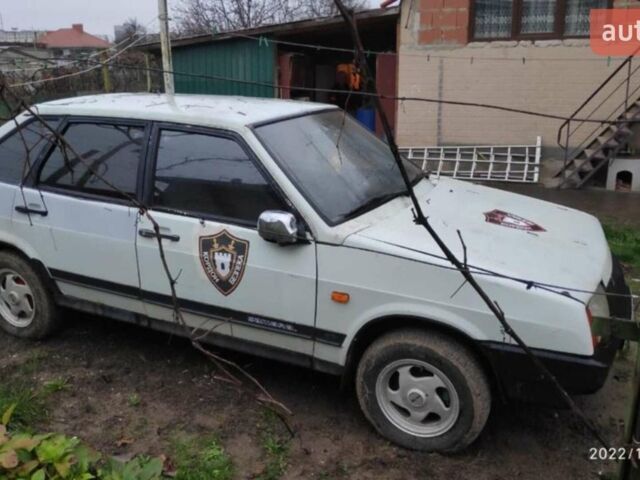 Белый ВАЗ 2109, объемом двигателя 0 л и пробегом 385 тыс. км за 1000 $, фото 1 на Automoto.ua