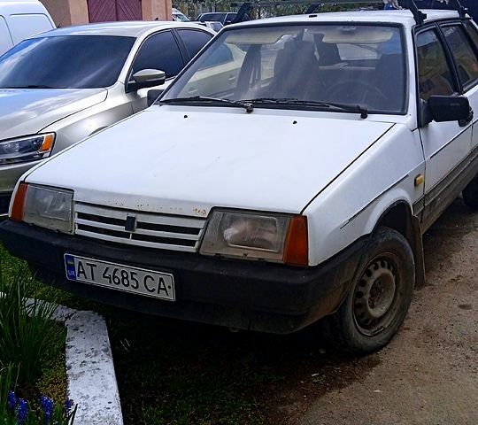 Білий ВАЗ 2109, об'ємом двигуна 1.5 л та пробігом 300 тис. км за 500 $, фото 1 на Automoto.ua
