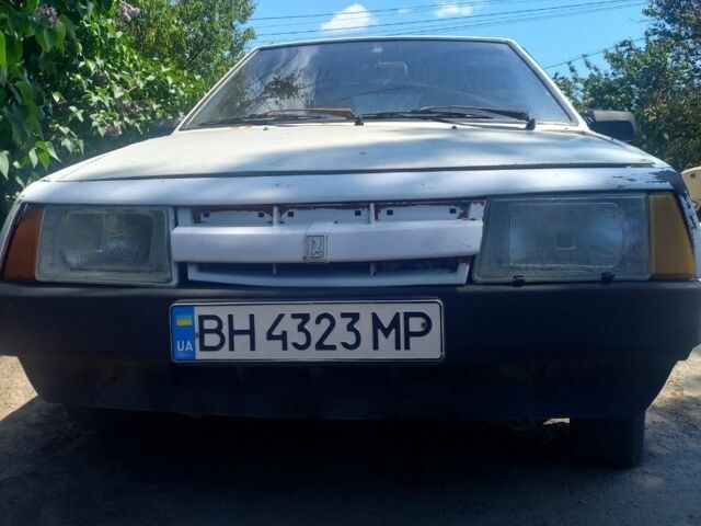 Белый ВАЗ 2109, объемом двигателя 1 л и пробегом 356 тыс. км за 650 $, фото 1 на Automoto.ua
