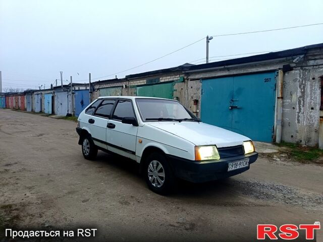 Белый ВАЗ 2109, объемом двигателя 1.5 л и пробегом 0 тыс. км за 900 $, фото 1 на Automoto.ua