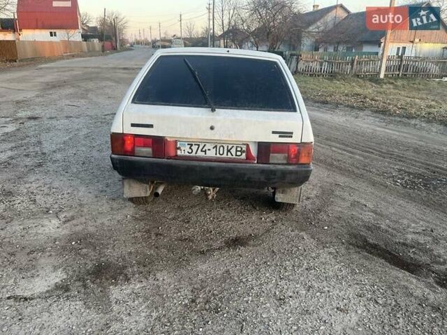 Белый ВАЗ 2109, объемом двигателя 1.5 л и пробегом 160 тыс. км за 800 $, фото 1 на Automoto.ua