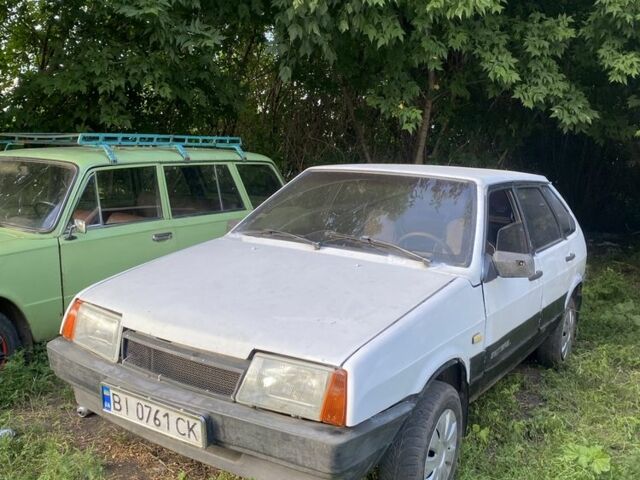 Белый ВАЗ 2109, объемом двигателя 0 л и пробегом 300 тыс. км за 702 $, фото 1 на Automoto.ua