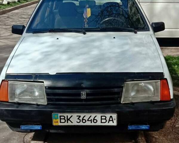 Белый ВАЗ 2109, объемом двигателя 1.5 л и пробегом 87 тыс. км за 850 $, фото 1 на Automoto.ua