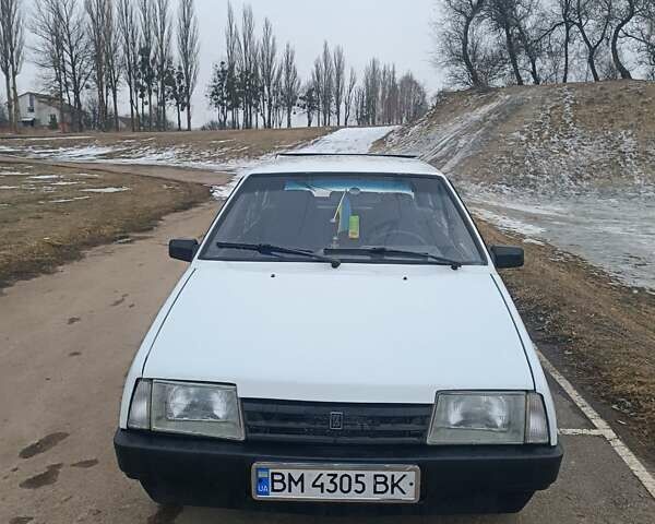Белый ВАЗ 2109, объемом двигателя 1.5 л и пробегом 330 тыс. км за 1200 $, фото 1 на Automoto.ua