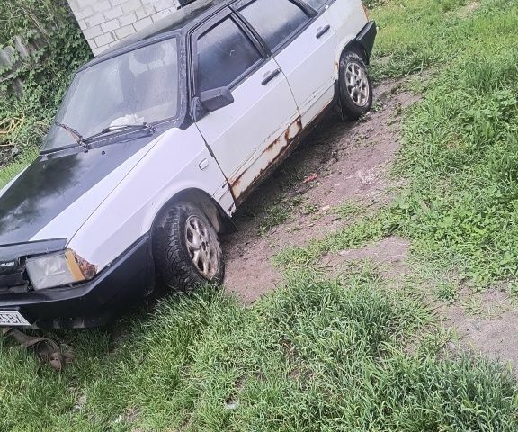 Білий ВАЗ 2109, об'ємом двигуна 1.5 л та пробігом 200 тис. км за 357 $, фото 1 на Automoto.ua