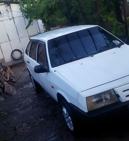 Белый ВАЗ 2109, объемом двигателя 1.6 л и пробегом 0 тыс. км за 900 $, фото 1 на Automoto.ua