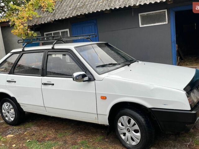 Білий ВАЗ 2109, об'ємом двигуна 0 л та пробігом 233 тис. км за 700 $, фото 1 на Automoto.ua