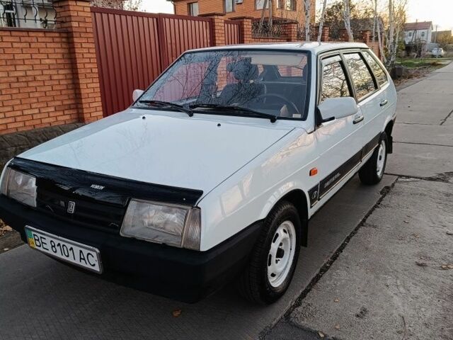 Белый ВАЗ 2109, объемом двигателя 1.3 л и пробегом 128 тыс. км за 1950 $, фото 1 на Automoto.ua