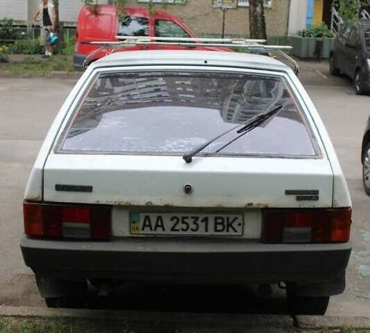 Білий ВАЗ 2109, об'ємом двигуна 1.5 л та пробігом 300 тис. км за 700 $, фото 1 на Automoto.ua
