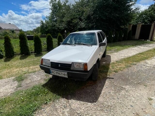 Білий ВАЗ 2109, об'ємом двигуна 1.5 л та пробігом 180 тис. км за 1300 $, фото 1 на Automoto.ua