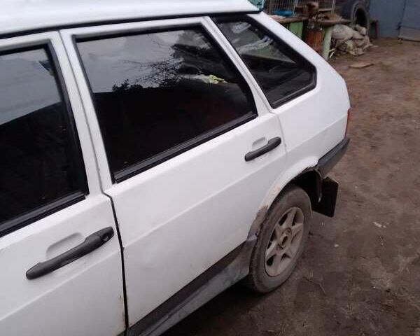 Білий ВАЗ 2109, об'ємом двигуна 1.5 л та пробігом 250 тис. км за 1300 $, фото 1 на Automoto.ua
