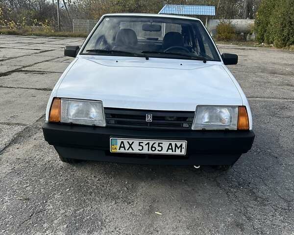 Білий ВАЗ 2109, об'ємом двигуна 1.5 л та пробігом 25 тис. км за 3999 $, фото 1 на Automoto.ua