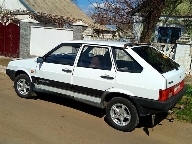 Белый ВАЗ 2109, объемом двигателя 1.6 л и пробегом 0 тыс. км за 1600 $, фото 1 на Automoto.ua