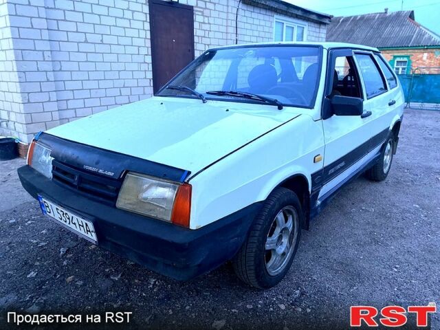 Белый ВАЗ 2109, объемом двигателя 1.6 л и пробегом 187 тыс. км за 999 $, фото 1 на Automoto.ua