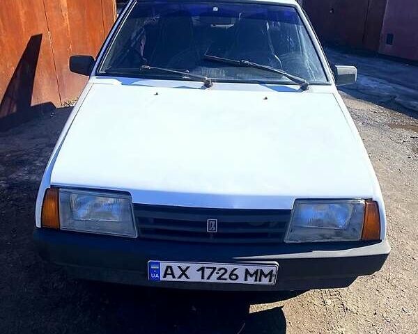 Белый ВАЗ 2109, объемом двигателя 1.6 л и пробегом 200 тыс. км за 1700 $, фото 1 на Automoto.ua