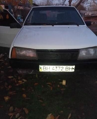Белый ВАЗ 2109, объемом двигателя 1.5 л и пробегом 70 тыс. км за 645 $, фото 1 на Automoto.ua
