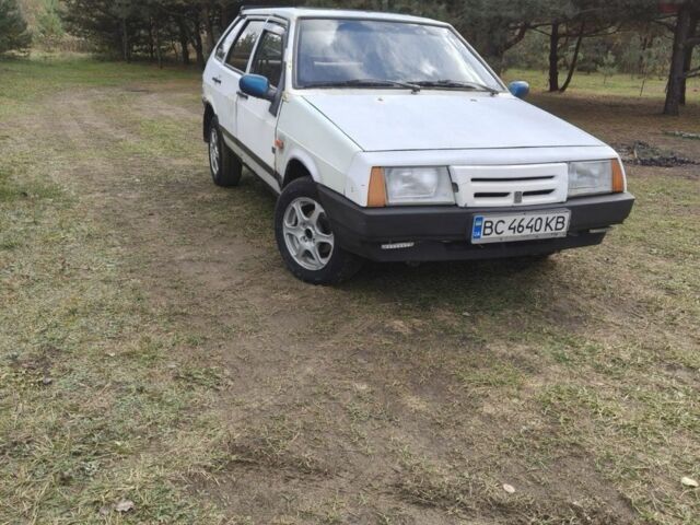Белый ВАЗ 2109, объемом двигателя 1.5 л и пробегом 86 тыс. км за 750 $, фото 1 на Automoto.ua