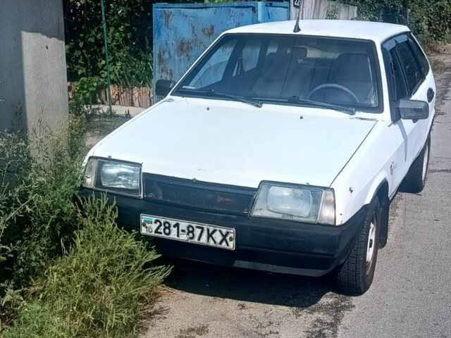 Белый ВАЗ 2109, объемом двигателя 1 л и пробегом 59 тыс. км за 804 $, фото 1 на Automoto.ua