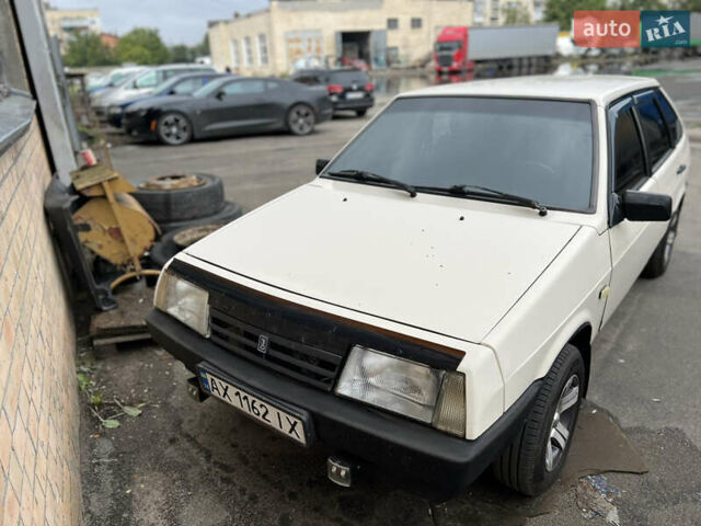 Белый ВАЗ 2109, объемом двигателя 1.3 л и пробегом 104 тыс. км за 1500 $, фото 1 на Automoto.ua