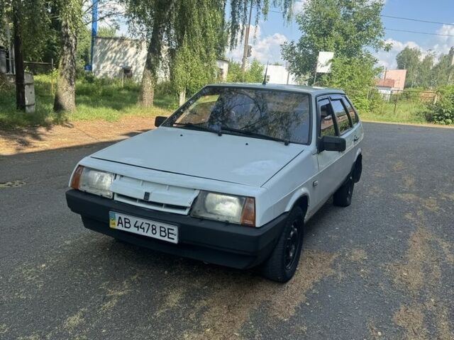 Белый ВАЗ 2109, объемом двигателя 1.3 л и пробегом 135 тыс. км за 500 $, фото 1 на Automoto.ua