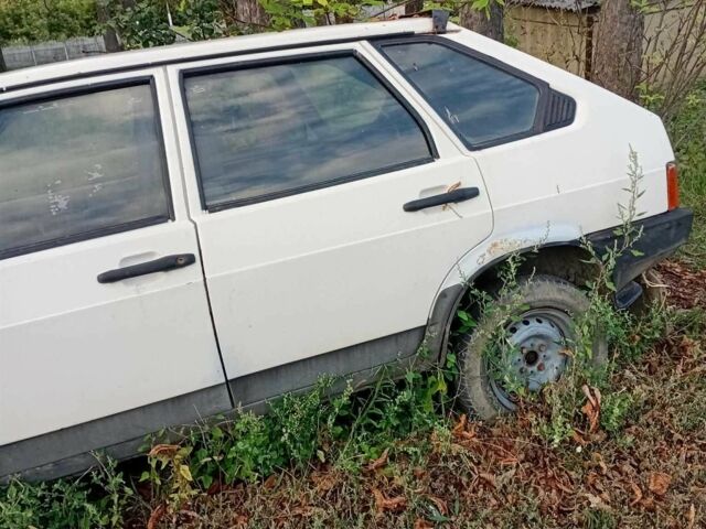 Белый ВАЗ 2109, объемом двигателя 1.5 л и пробегом 20 тыс. км за 220 $, фото 1 на Automoto.ua