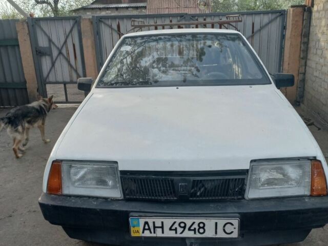 Белый ВАЗ 2109, объемом двигателя 1.5 л и пробегом 888 тыс. км за 700 $, фото 1 на Automoto.ua