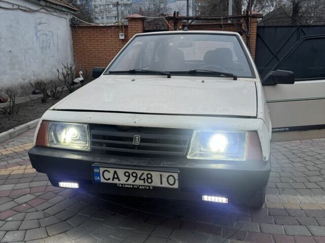 Белый ВАЗ 2109, объемом двигателя 1.3 л и пробегом 12 тыс. км за 800 $, фото 1 на Automoto.ua