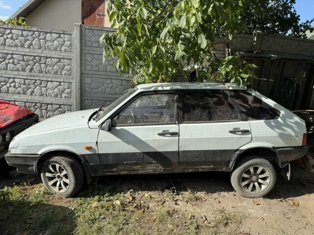 Белый ВАЗ 2109, объемом двигателя 1.5 л и пробегом 160 тыс. км за 603 $, фото 1 на Automoto.ua
