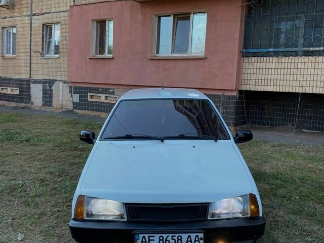 Белый ВАЗ 2109, объемом двигателя 1.5 л и пробегом 120 тыс. км за 975 $, фото 1 на Automoto.ua
